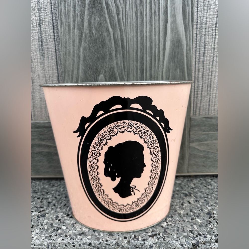 Vintage Colorware NC Pink Retro Silhouette Cameo Metal Trash Can Victorian Lace